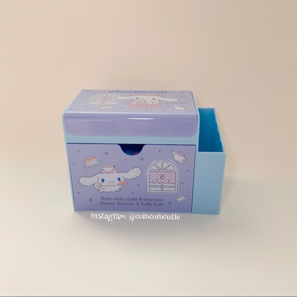 Sanrio Accessories - 🧡 SOLD 🧡 Sanrio Kawaii Cinnamoroll Storage Chest & Mirror Like New Storage Box